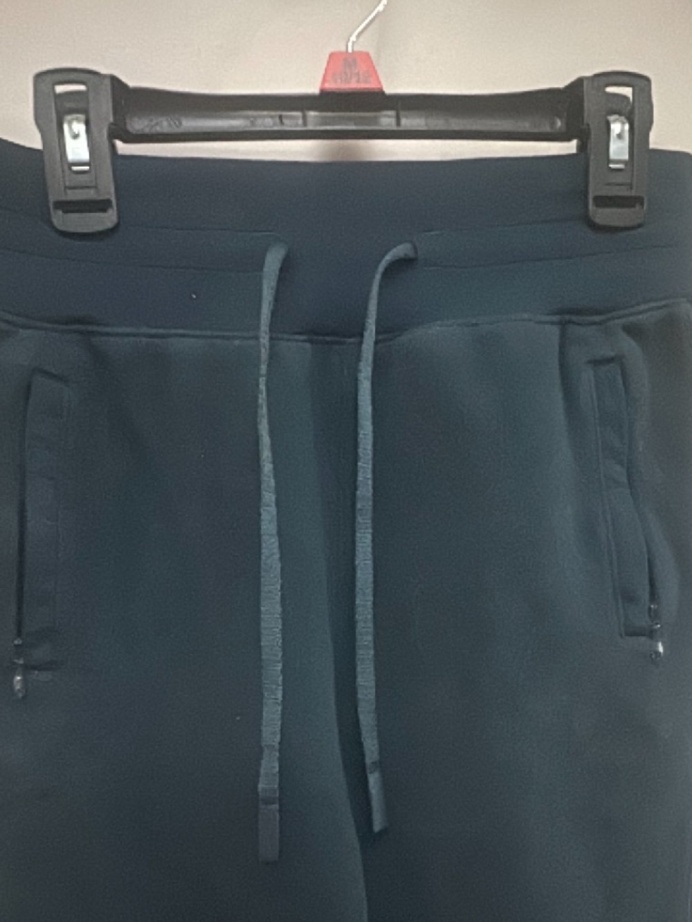 Lululemon Joggers Sz 2 - Picture 2 of 8